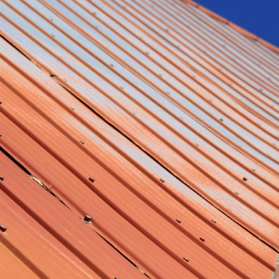 How Chalking and Fading Affect Metal Roofing