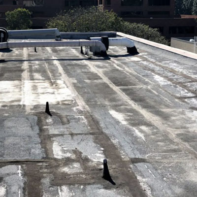 Should You Get a Commercial Roof Inspection Before Lease Renewal - Visible roof deterioration