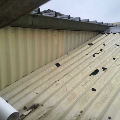 How Long Do Polycarbonate Roof Sheets Last - Damaged sheeting