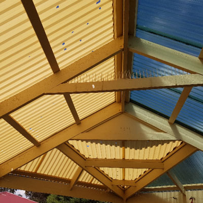 How Long Do Polycarbonate Roof Sheets Last - Discoloration