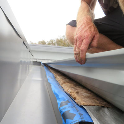 Should You Get a Roof Inspection Before New Build Handover - Inspecting roof defects
